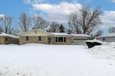 287 Nickerson Avenue, Benton Harbor, MI 49022 - Photo 1