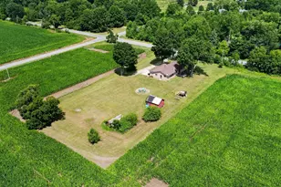 3262 W Wagner Rd, Buchanan, MI 49107 - Photo 38