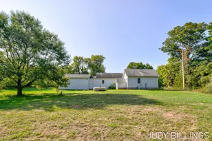 1317 68th St, South Haven, MI 49090 - Photo 6