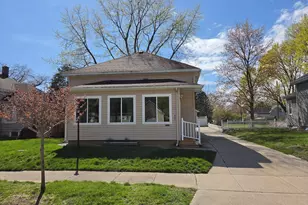 603 New William St, Ludington, MI 49431 - Photo 2