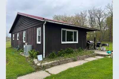 7182 48th Avenue, Coloma, MI 49038 - Photo 2