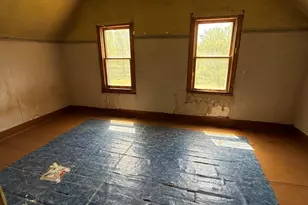 26 Fayette St W, Hillsdale, MI 49242 - Photo 20