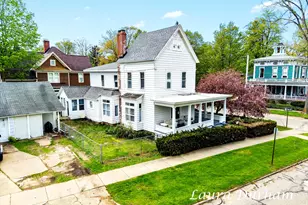 223 N Walnut St, Allegan, MI 49010 - Photo 2