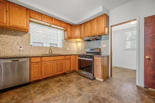 1139 Atkinson St, Detroit, MI 48202 - Photo 4