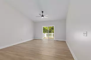 2843 W Cobblestone Ct. SE, Kentwood, MI 49512 - Photo 6
