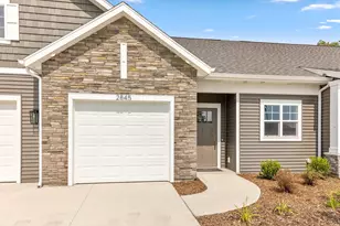 2845 W Cobblestone Ct. SE, Kentwood, MI 49512 - Photo 2