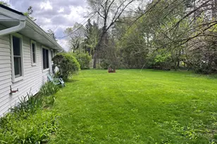 7852 State St, Brighton, MI 48116 - Photo 8