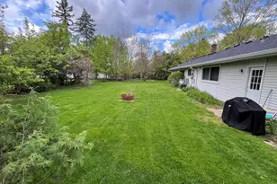 7852 State St, Brighton, MI 48116 - Photo 6
