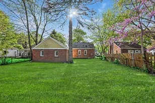 275 Dick Ave, Pontiac, MI 48341 - Photo 28