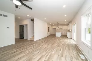 11200 Tremont Ln, Plymouth, MI 48170 - Photo 10