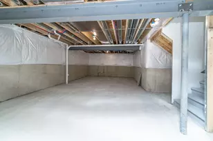 11200 Tremont Ln, Plymouth, MI 48170 - Photo 38