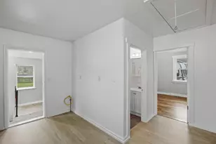35230 Sheffield St, Westland, MI 48186 - Photo 12