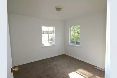 1627 Ogden Avenue, Benton Harbor, MI 49022 - Photo 12