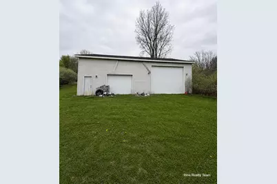 5655 Pingree Road, Howell, MI 48843 - Photo 10