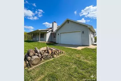 5655 Pingree Road, Howell, MI 48843 - Photo 4