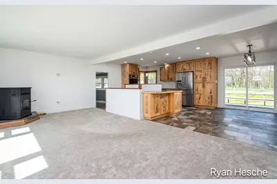 4837 Bancroft Avenue SE, Lowell, MI 49331 - Photo 6