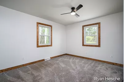 4837 Bancroft Avenue SE, Lowell, MI 49331 - Photo 16