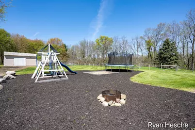 4837 Bancroft Avenue SE, Lowell, MI 49331 - Photo 4