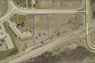 216 Winston Dr, Marshall, MI 49068 - Photo 1