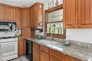 5850 Dunwoody Ct, Kalamazoo, MI 49009 - Photo 12