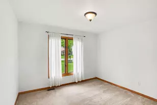 6774 Lockmill Rd, Temperance, MI 48182 - Photo 16