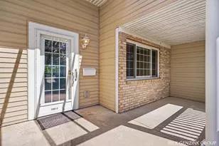 1103 Fountain View Cir, Holland, MI 49423 - Photo 6