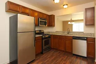 4057 Rivertown Ln SW, Wyoming, MI 49418 - Photo 4