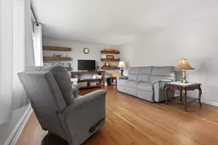 2821 Lakeview Ave, Saint Joseph, MI 49085 - Photo 6