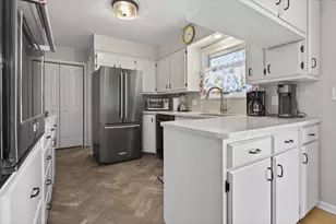 2821 Lakeview Ave, Saint Joseph, MI 49085 - Photo 10