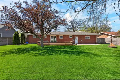 2821 Lakeview Avenue, Saint Joseph, MI 49085 - Photo 2