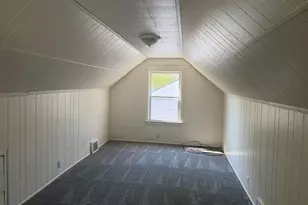 19421 Elkhart St, Harper Woods, MI 48225 - Photo 16
