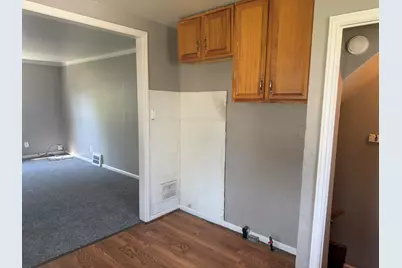 19421 Elkhart Street, Harper Woods, MI 48225 - Photo 4