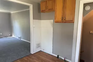 19421 Elkhart St, Harper Woods, MI 48225 - Photo 4