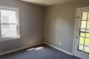 19421 Elkhart St, Harper Woods, MI 48225 - Photo 8