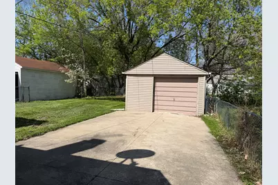 19421 Elkhart Street, Harper Woods, MI 48225 - Photo 24