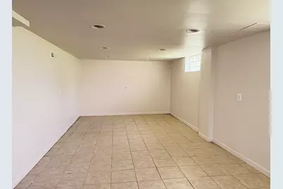 22864 Piper Avenue, Eastpointe, MI 48021 - Photo 14