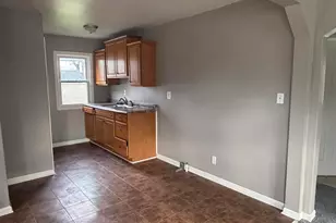 22864 Piper Ave, Eastpointe, MI 48021 - Photo 8
