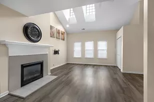 16992 Farmington Rd, Livonia, MI 48154 - Photo 4