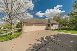 1453 Waterways Dr, Ann Arbor, MI 48108 - Photo 72