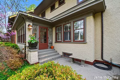 312 Morris Avenue SE, Grand Rapids, MI 49503 - Photo 2