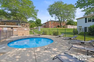 2436 Abbington Dr SE, Grand Rapids, MI 49506 - Photo 30