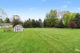 9909 Carpenter Rd, Milan, MI 48160 - Photo 36