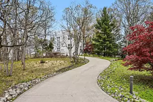 51212 Deer Park Dr, New Buffalo, MI 49117 - Photo 2