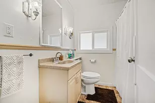 517 E Marshall St, Hastings, MI 49058 - Photo 8