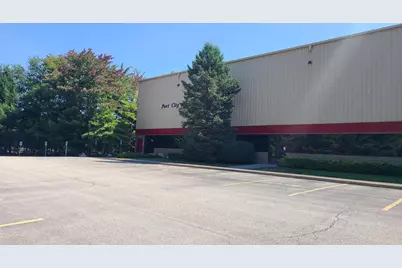 711 E Porter Road, Norton Shores, MI 49441 - Photo 2