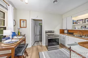 2911 Foster Ave NE, Grand Rapids, MI 49505 - Photo 10