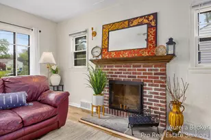2911 Foster Ave NE, Grand Rapids, MI 49505 - Photo 8