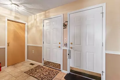 8927 Sussex Court, Onsted, MI 49265 - Photo 6