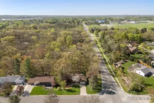 2012 Timberview Dr NE, Grand Rapids, MI 49525 - Photo 46