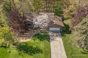 2012 Timberview Dr NE, Grand Rapids, MI 49525 - Photo 8
